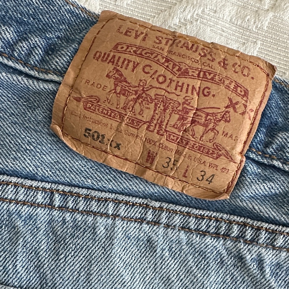 Levi's Blue Denim Mini Skirt with Floral Ruffle

Super cute! - Picture 5 of 5